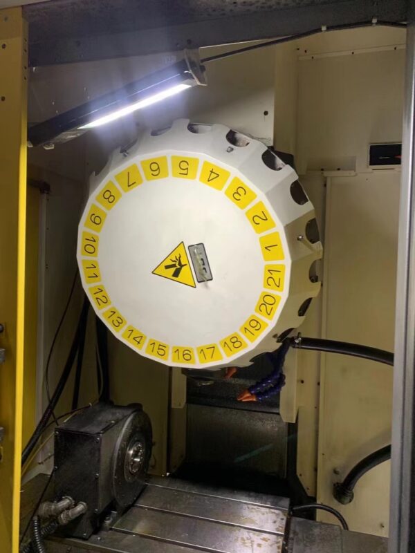 Fanuc Robodrill D21MiB CNC Machining Center - 图片 9