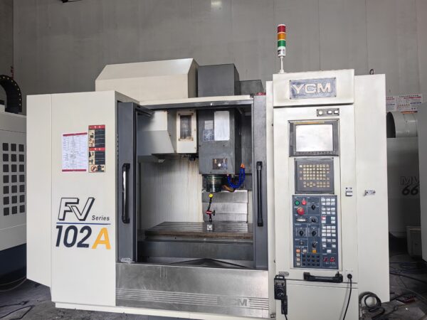 Taiwan YCM FV102A CNC Milling Machine 2017Year