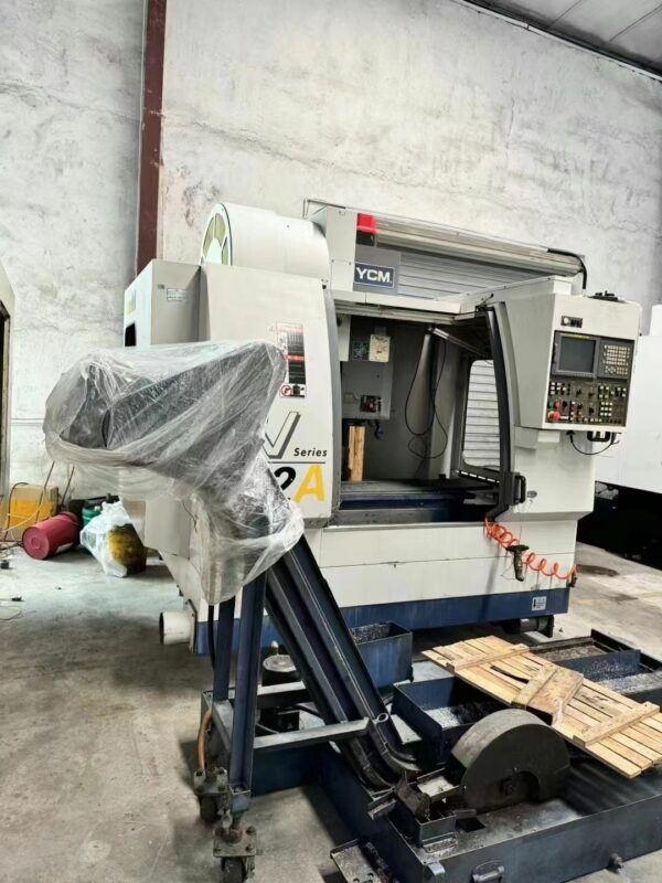YCM FV102A vertical machining center 2017year - Image 5