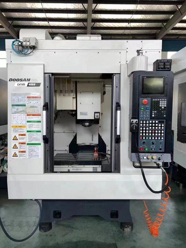 DOOSAN Dnm 4050 Tapping center 2018year