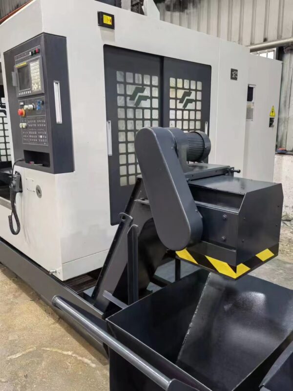 Taiwan Feeler 32SA 2017Year CNC Milling Center - Image 3
